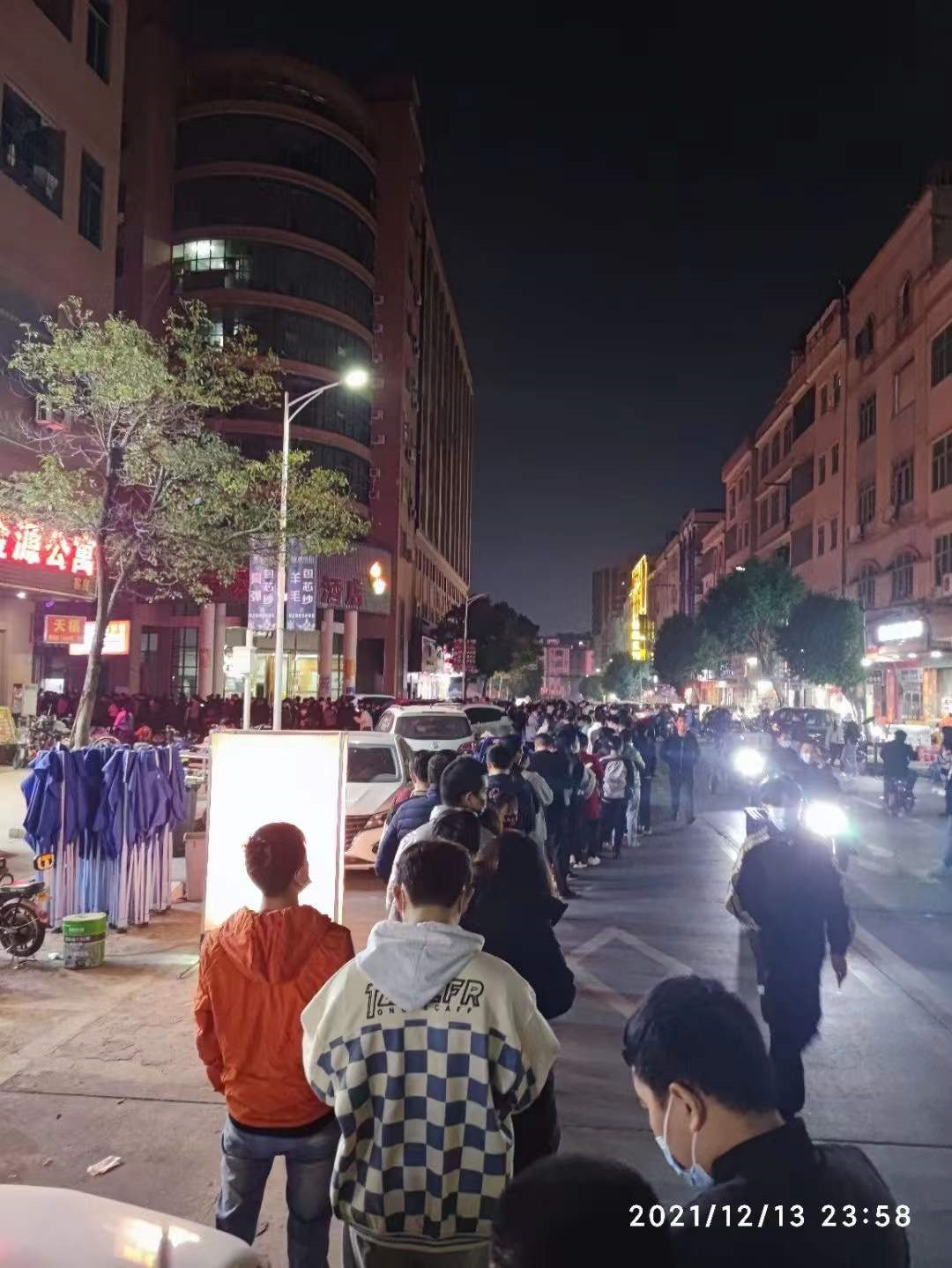 东莞大朗今天新发现更新疫情当天热点,街头巷尾的紧张与温度 东莞大朗今天新发现更新疫情当天热点,街头巷尾的紧张与温度